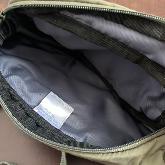 Adidas Olive Green Fanny Pack Bag - Picture 4 of 7